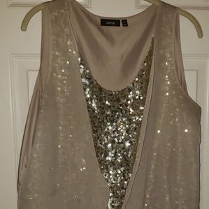 Sequin tank